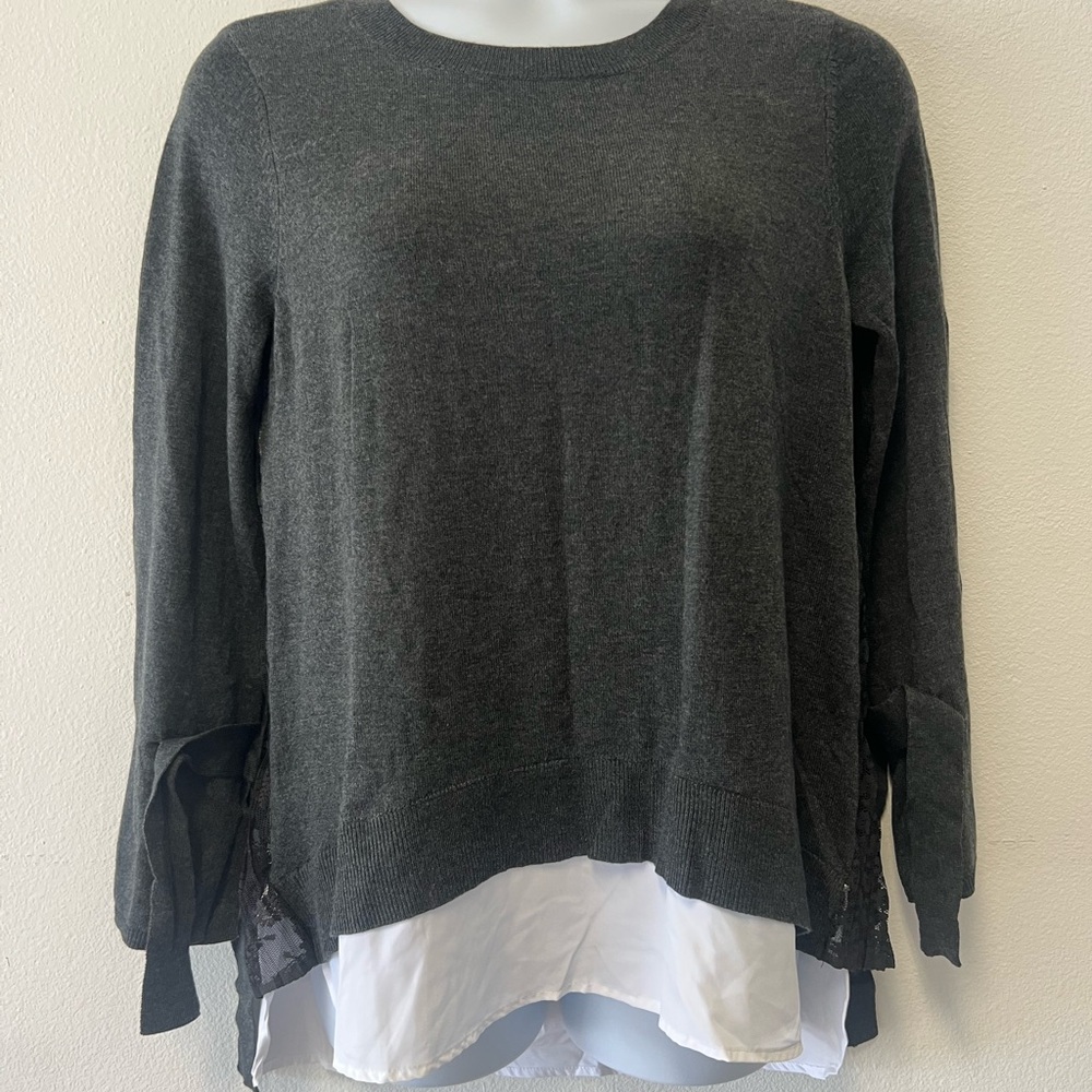 Women’s Vera Wang Light knit sweater Size L